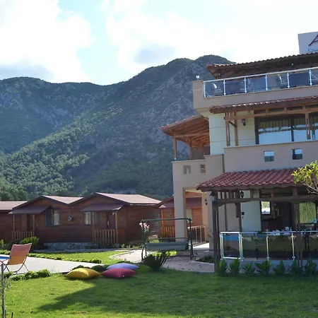 Casa de hóspedes Ada 3*